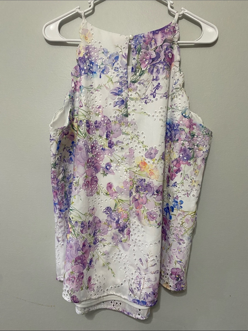BCX White Floral Eyelet Halter Camisole XL - Picture 3 of 8